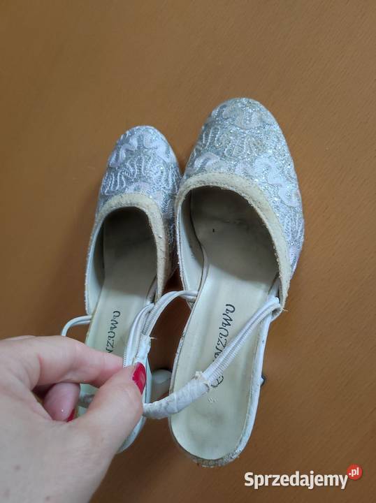 srebrne brokatowe vintage ślubne wizytowe buty Kielce
