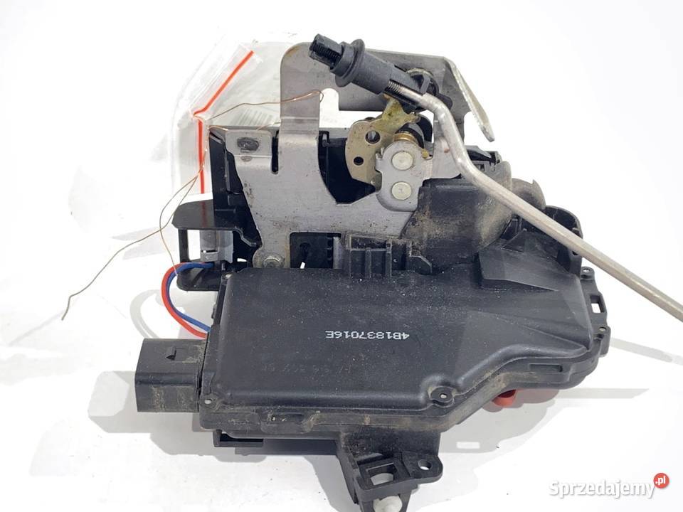 ZAMEK DRZWI PRAWY PRZÓD AUDI A4 B6 SedanLimuzyna