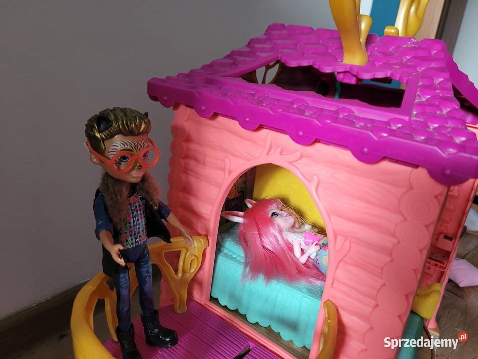 Domek enchantimals 4 laleczki 4 zwierzątka Niezdara