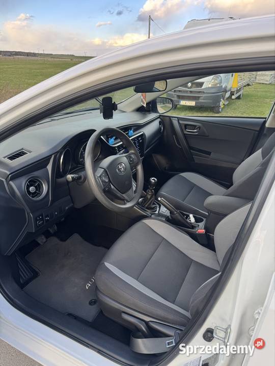 Toyota Auris 14D4D Salon Polska Bezwypadkowa świętokrzyskie