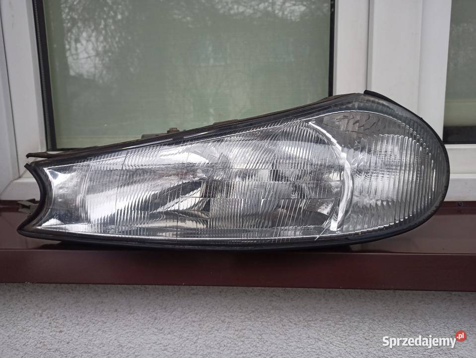 Ford Mondeo MK2 lampa przednia lewa reflektor osobowe łódzkie Sieradz