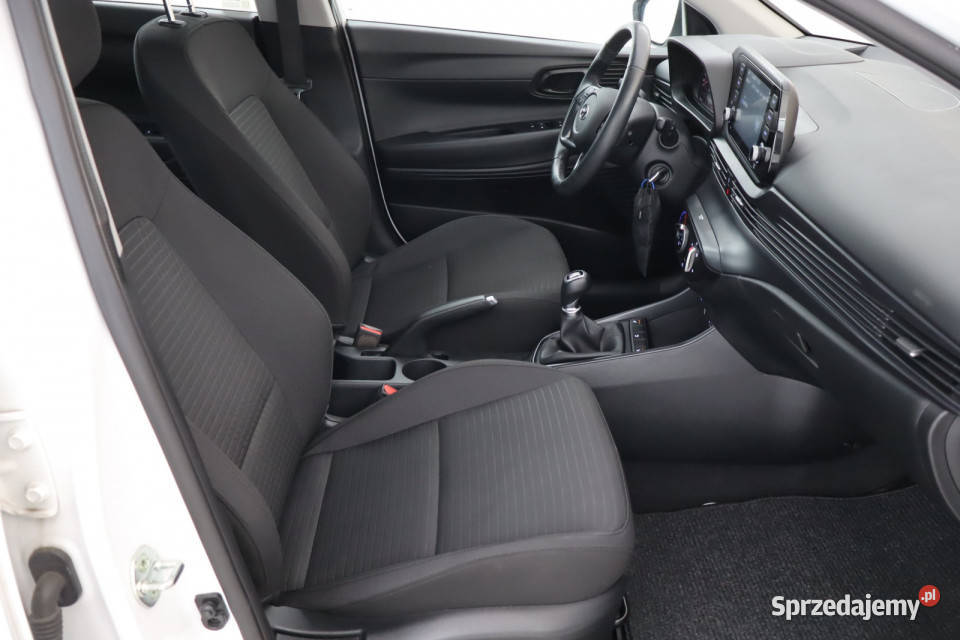 Hyundai i20 12 MPI czujnik parkowania sprzedam