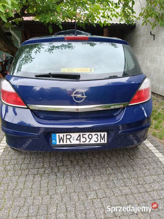 OPEL ASTRA H 17 Radom