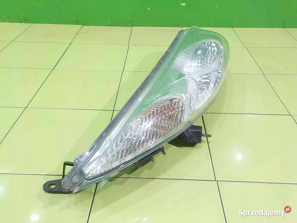 NISSAN JUKE F15 I 10r lampa lewa przod Lampy przednie Suków