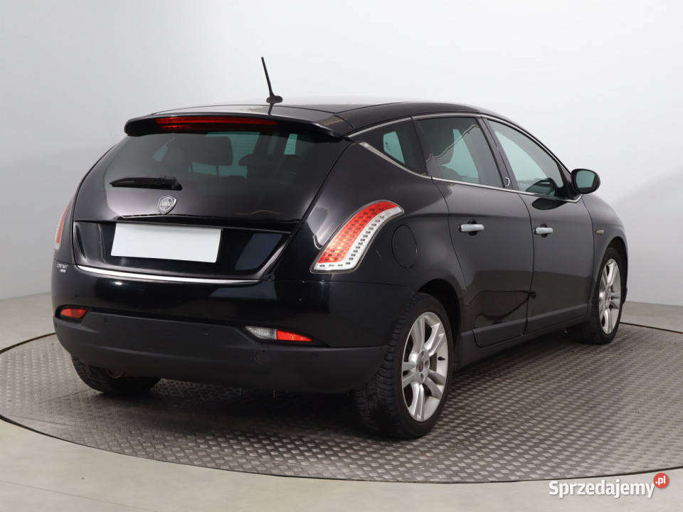 Lancia Delta 16 JTD światła przeciwmgielne Bielany Wrocławskie