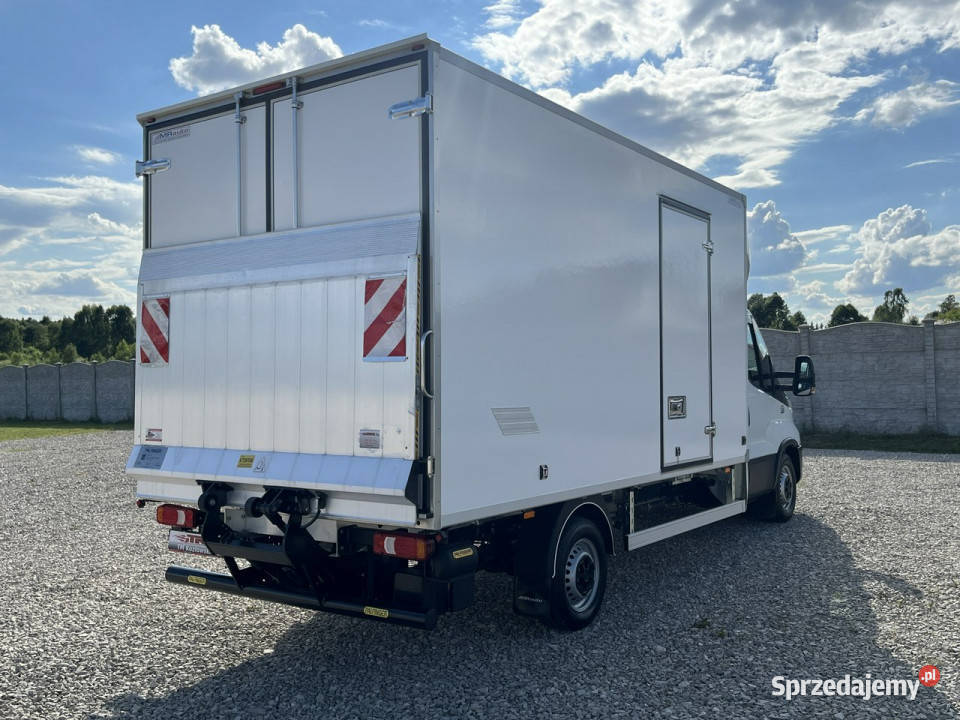 Iveco Daily 35S18 Winda750 Chłodnia 29C29C świętokrzyskie Daleszyce sprzedam