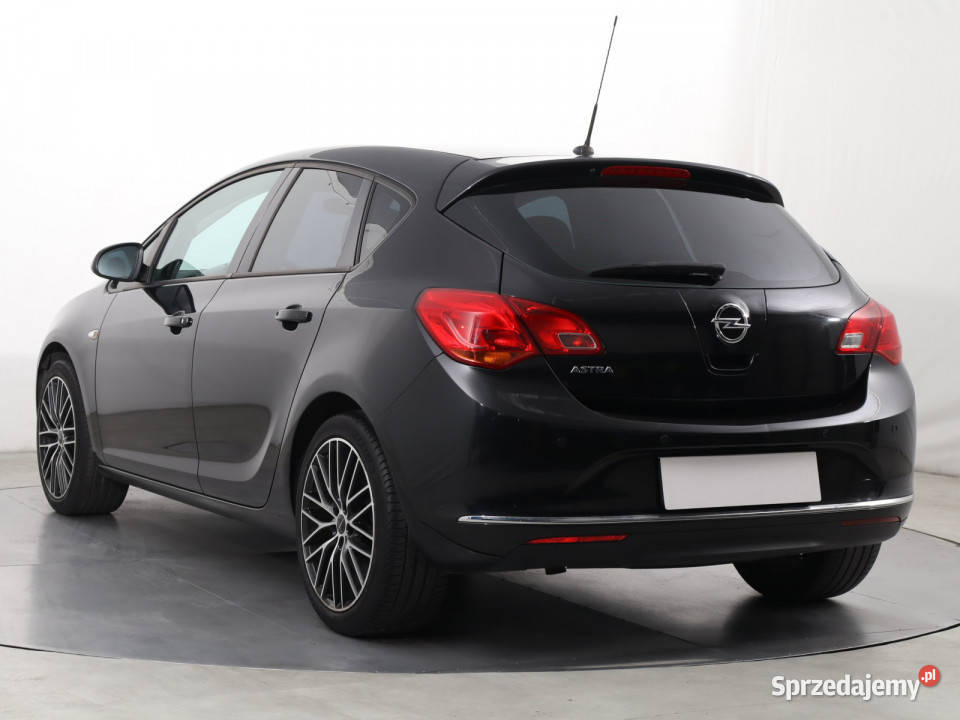 Opel Astra 14 T sprzedam
