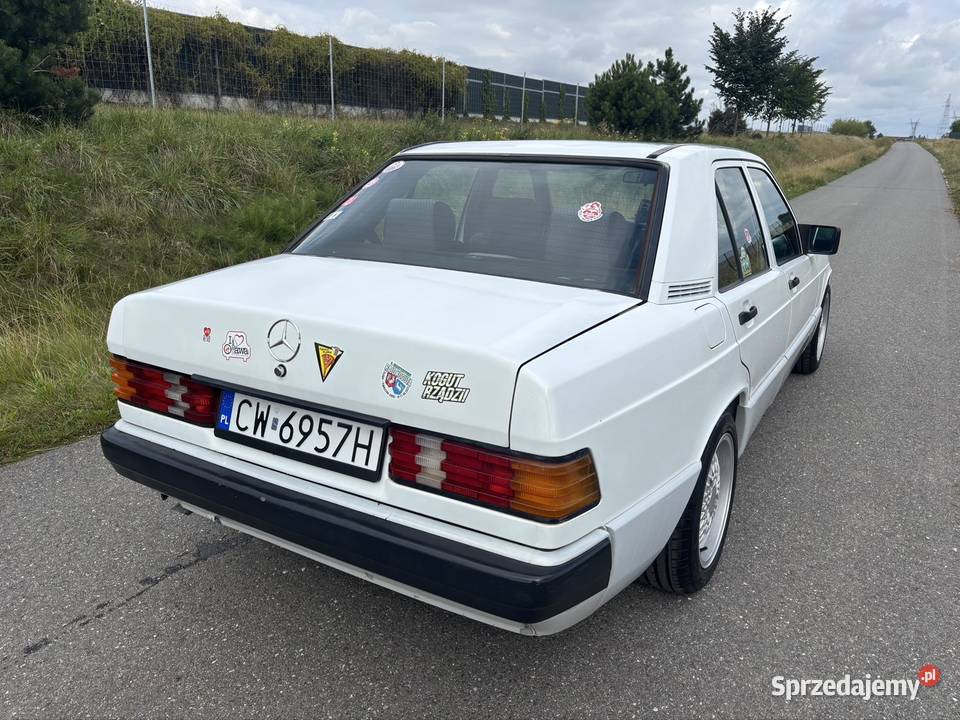 Mercedes w201 18 Benzyna 1991 4/5 sprzedam