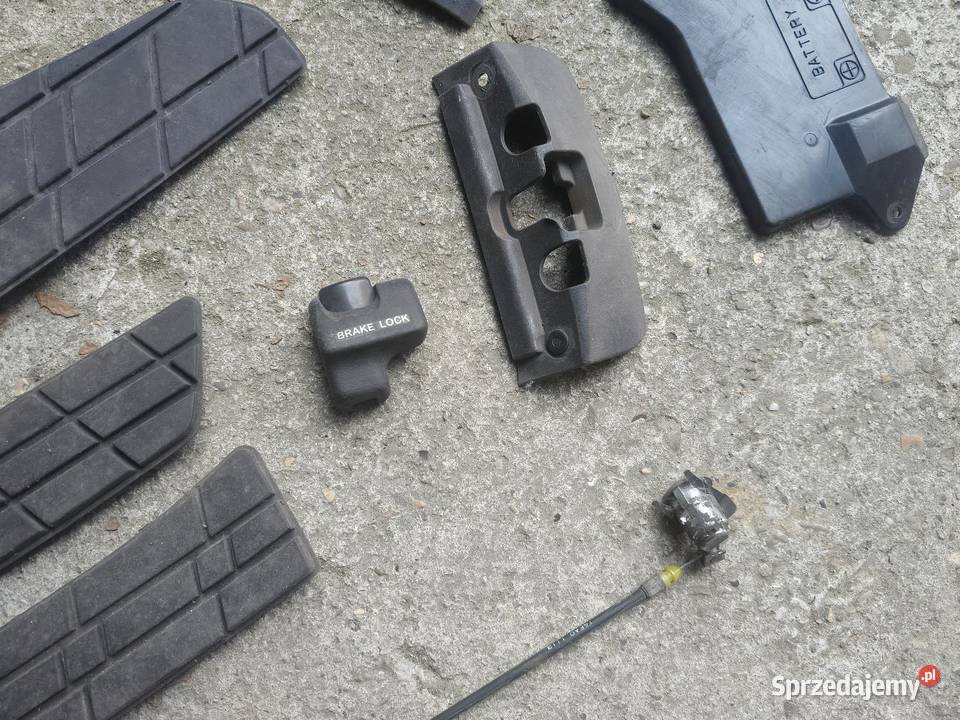 Suzuki burgmam an 400 dywaniki gumowe Dębica