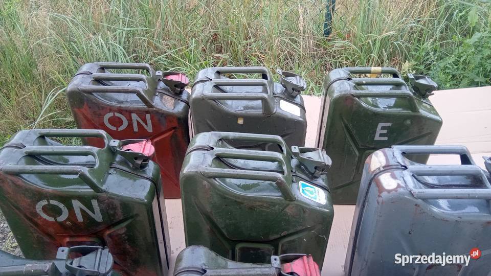 Kanistrybańki metalowe na paliwo z PRLu 20l 10l Oborniki Śląskie sprzedam