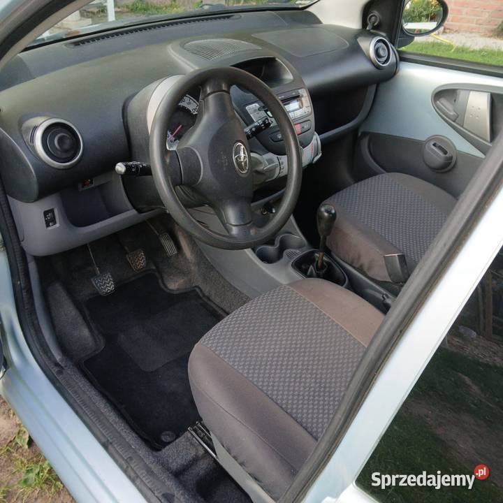Toyota Aygo 10 VVTi 2007 Benzyna manualna Drzewianowo