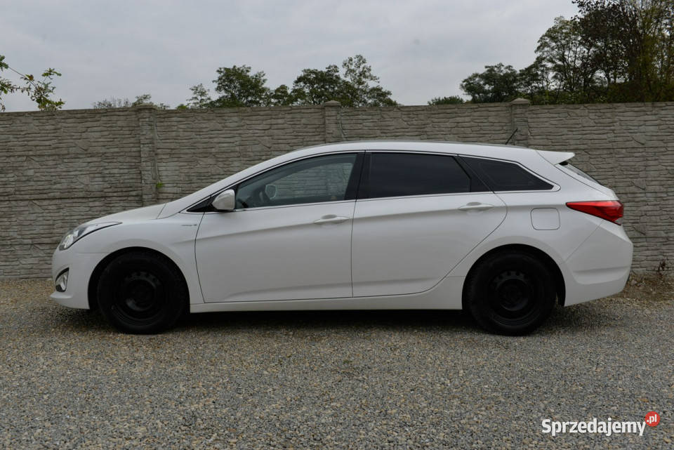 Hyundai i40 17 CRDi 136 Niski przebieg Zadbany tempomat