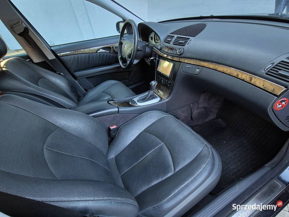 MercedesBenz E 500 4matic 306 Avantgarde 175000 benzyna Wałbrzych