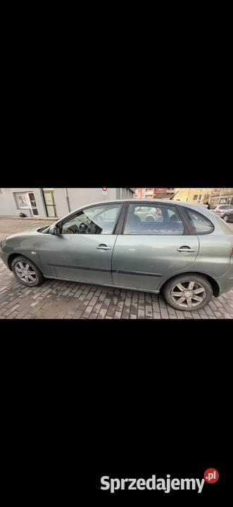Samochód Seat Ibiza 2005r opolskie