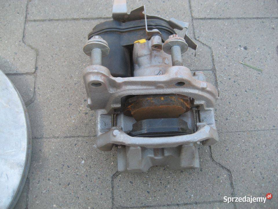 bmw 7 g11 g12 x drive benzyna zacisk hamulcowy Rakoniewice sprzedam