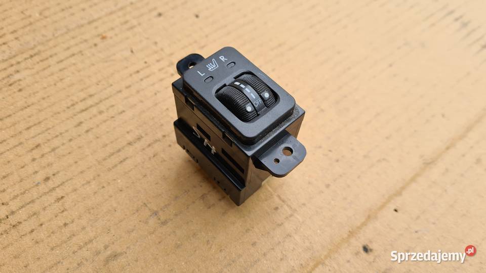 Subaru Forester 3 włącznik przełącznik grzania osobowe sprzedam