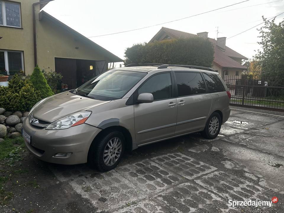 Toyota Sienna 35 bg Sienna Rzeszów