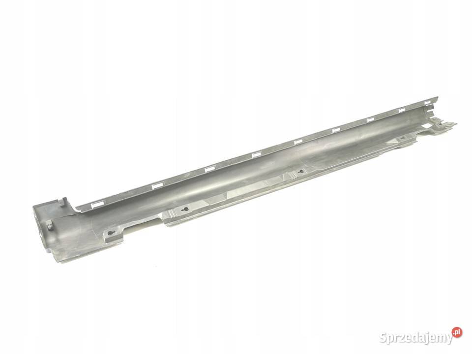 NAKŁADKA PROGOWA PRAWA VOLVO V50 20042012