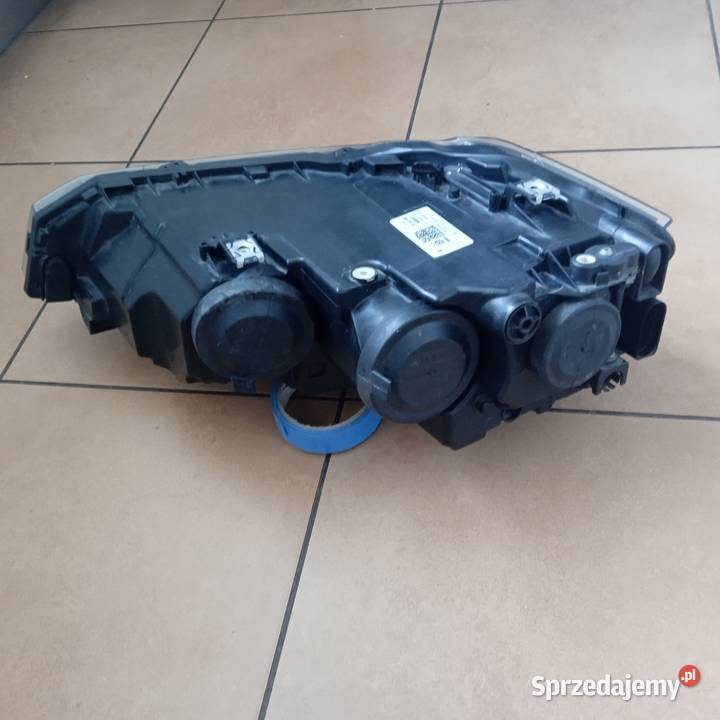 VW polo 6R2017r reflektor prawy orginal hella Wrocław sprzedam