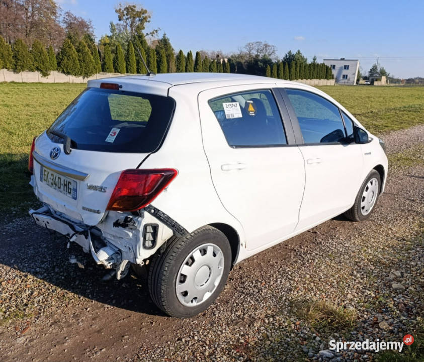 Toyota Yaris 15 hybrid 95 III 20112019 asystent pasa ruchu Yaris Pleszew
