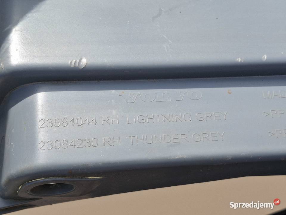 VOLVO FH4 STOPIEŃ PRAWY DOLNY OBUDOWA STOPNIA Pozostałe Bieleń