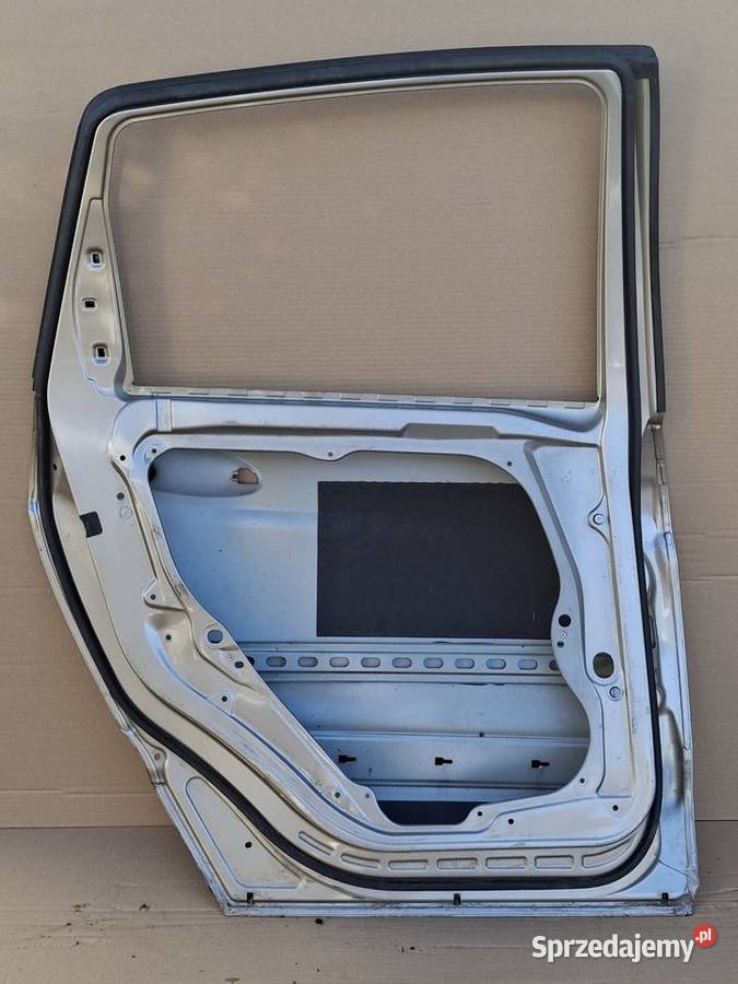 MERCEDES BKLASA W245 DRZWI LEWY TYŁ LEWE TYLNE sprzedam