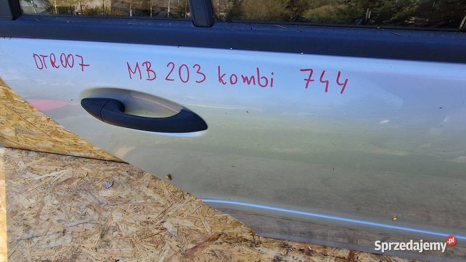 MERCEDES W203 KOMBI DRZWI TYŁ TYLNE PRAWE PRAWY Słowikowo