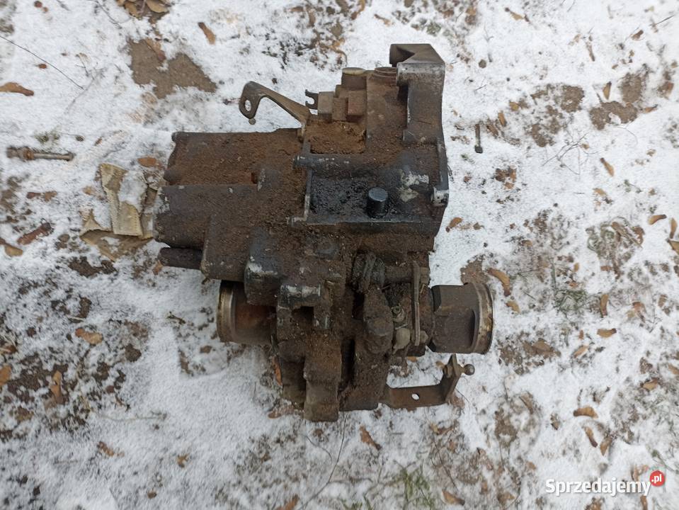 Trabant 11 skrzynia biegów z pół oskami Piła