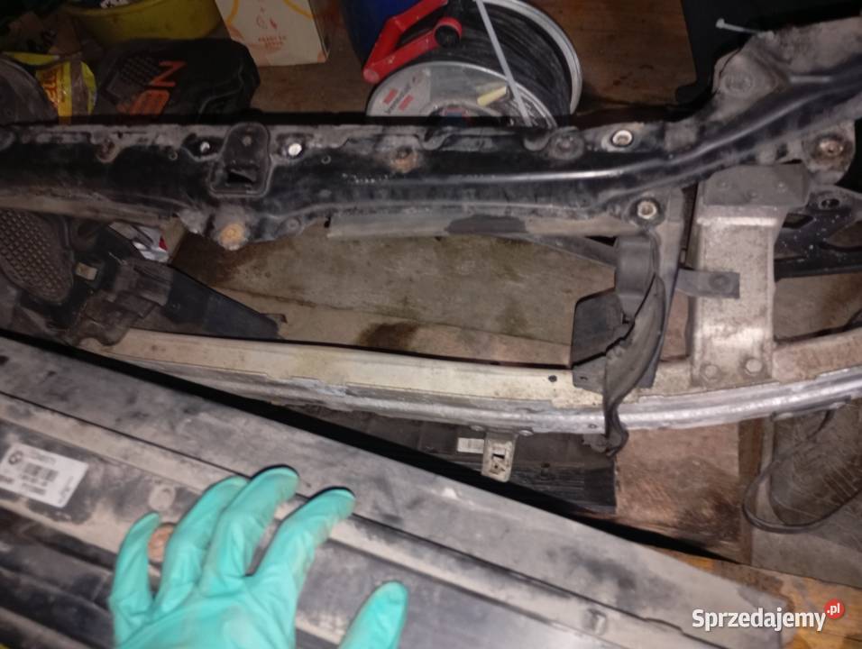 Pas przedni z chlodnica bmw e60 e61 Włocławek