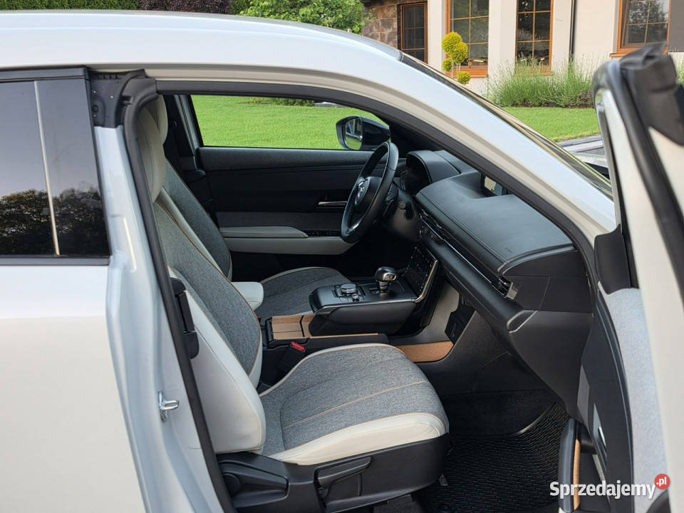 Mazda MX30 eSkyactiv 145 Bezwypadkowa światła LED MX-30 Skępe