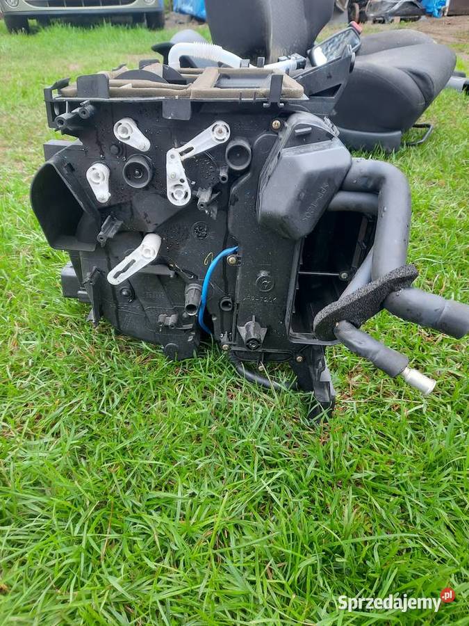 Nagrzewnica Toyota Avensis T25 Corolla E12 Przyborów