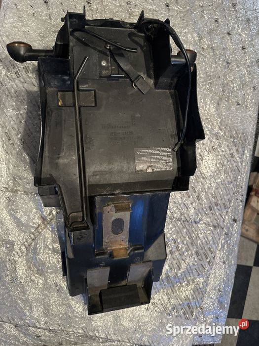 Suzuki GSXR 750 Błotnik Mocowanie Tablicy Poznań