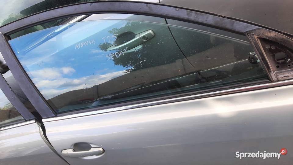 drzwi Toyota Avensis sedan T25 prawe lewe Dębno
