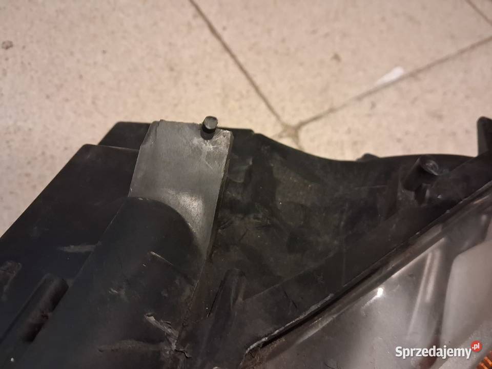 Alfa Romeo Mito lampa prawa przednia 0818 Stalowa Wola sprzedam