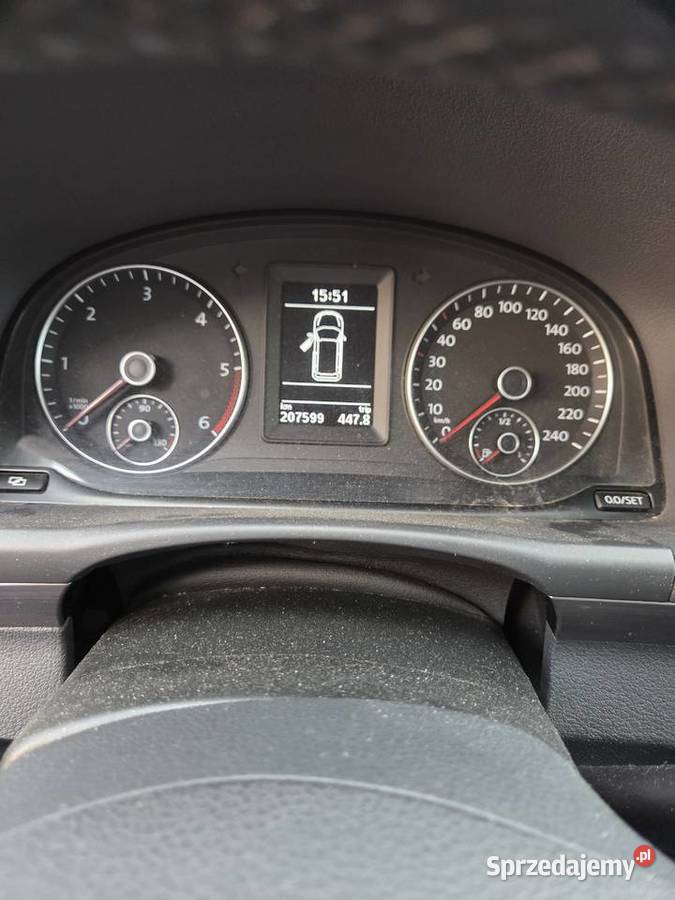 Touran 16 tdi 2011uszkodzony