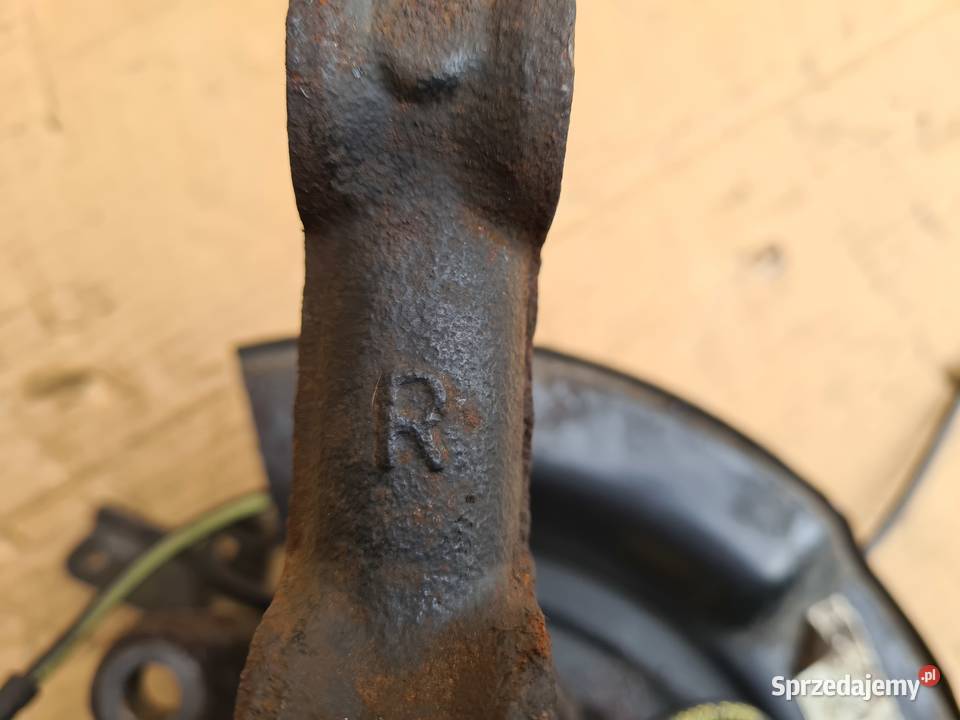 Toyota Auris II E18 zwrotnica piasta koła dolnośląskie Legnica