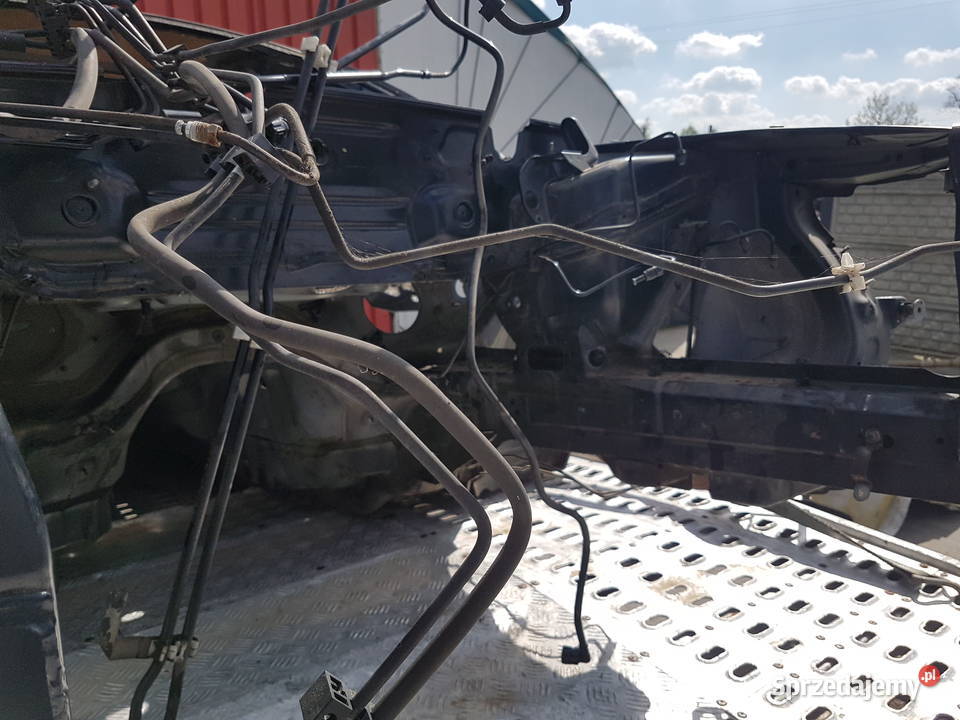 AUDI A6 C6 CWIARTKA PRAWA LEWA PRZOD PROG LEWY Części samochodowe Turek
