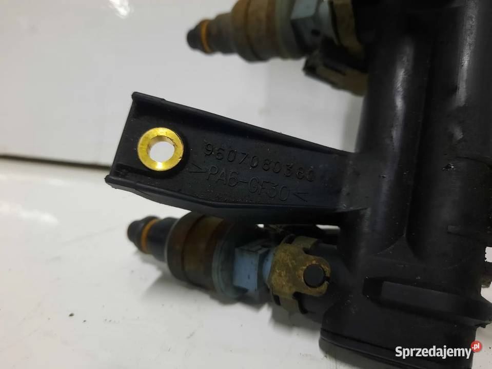 14 4X WTRYSKIWACZ LISTWA PEUGEOT 306 16B 8V