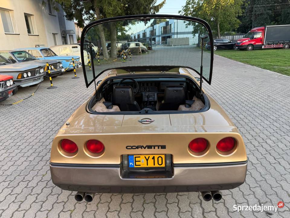 Chevrolet Corvette C4 z 051983 pierwsza automatyczna Corvette łódzkie Zgierz