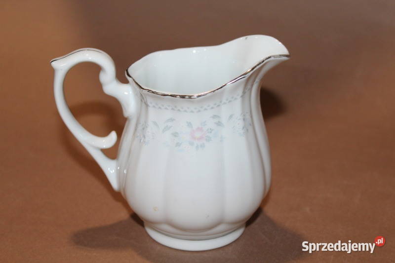 Porcelanowy mlecznik w kwiaty 1158 Szczecin