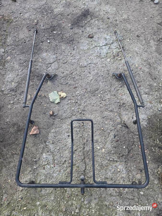 Ramka tylnej szybg massey ferguson 3xxx Ostrów Mazowiecka