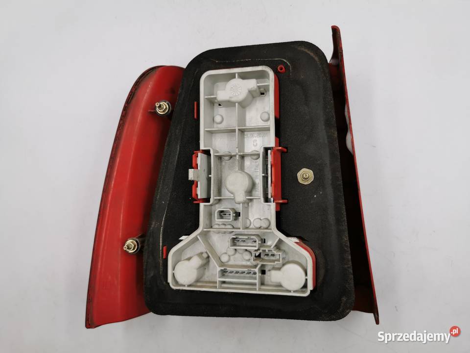 Lampa Prawy Tył Tylna Prawa VW Passat B5 Sedan Wyszków sprzedam