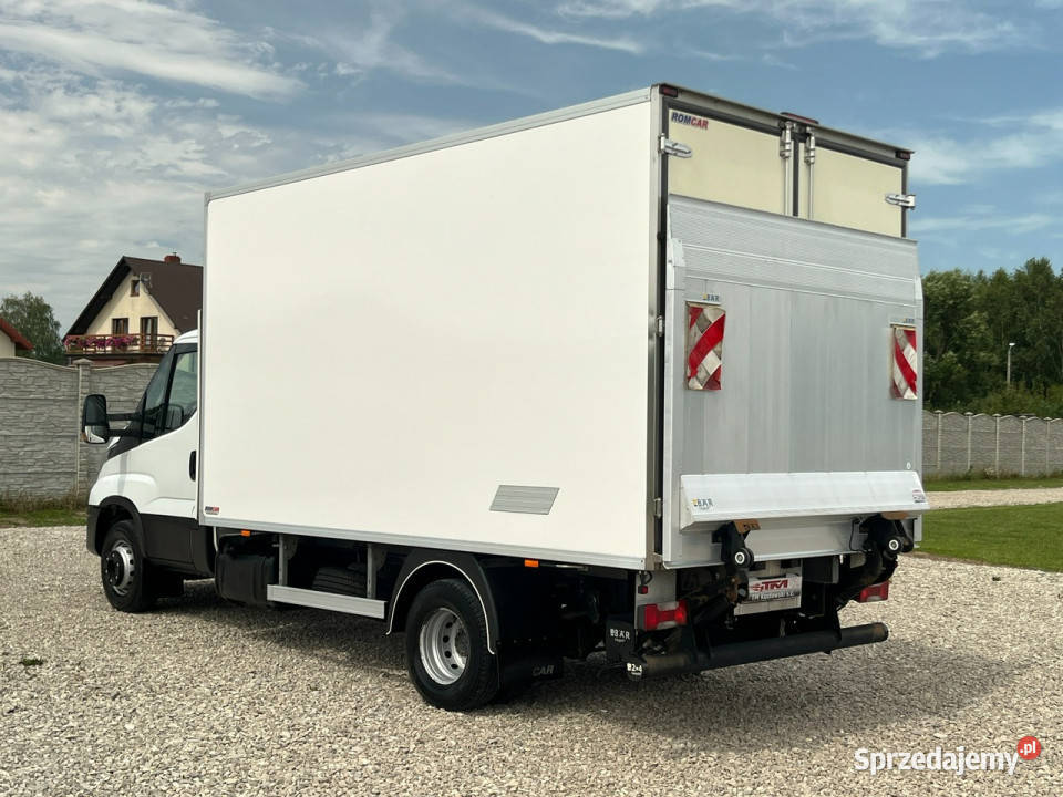 Iveco Daily 70C18 Winda1tona Izoterma 8 palet VAT marża Daleszyce sprzedam