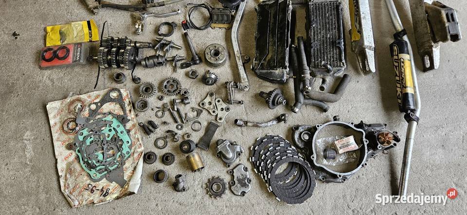 Suzuki RM 250 9596r pozostałości cześci sprzedam