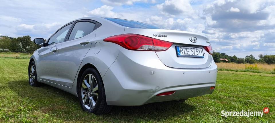 Hyundai Elantra 16 LPG mocno doinwestowana godna sprzedam