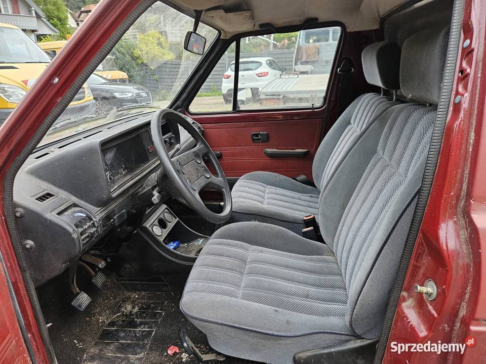 VW Caddy 16 Td z 1984 roku warmińsko-mazurskie