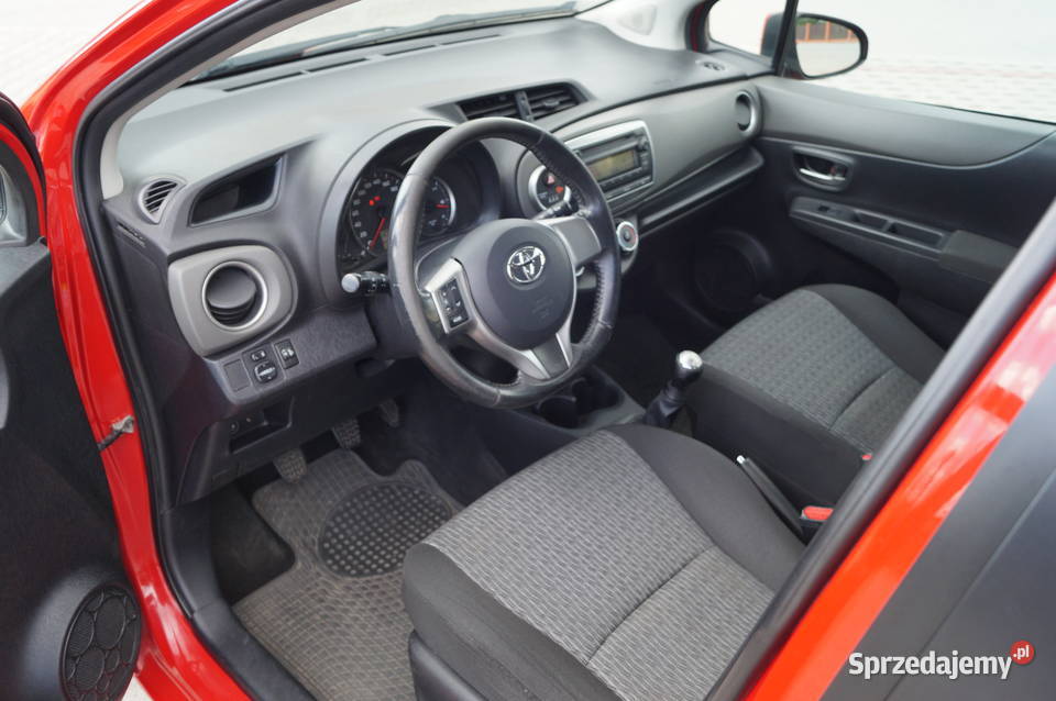 TOYOTA YARIS 3 Salon Polska GAZ LPG 5 drzwi Rok produkcji 2014 Yaris Rzeszów sprzedam