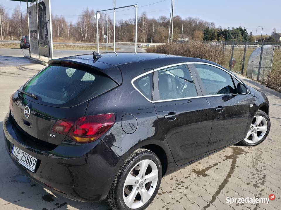 Opel astra j 17 cdti klimatyzacja Samochody osobowe świętokrzyskie Ostrowiec Świętokrzyski