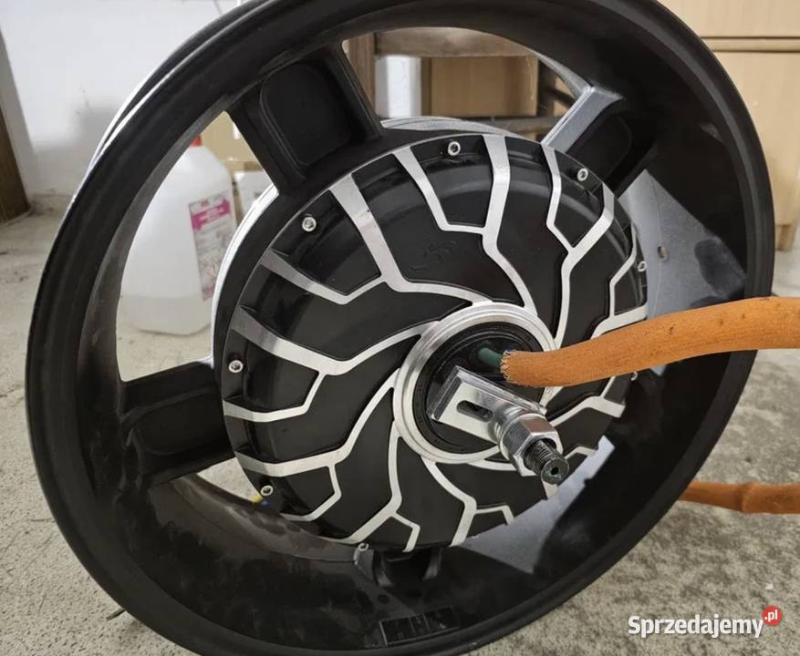 Silnik PMSM QSMOTOR QS273 17 x6 10kW 20kW peak Bieliny