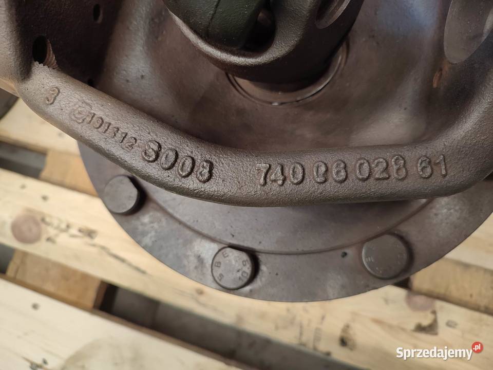 Zwolnica kompletna Massey Ferguson 7616 Części Wilkowo sprzedam